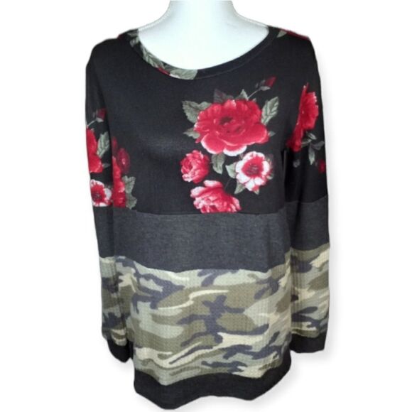 A.GAIN BLACK, CAMO, & FLORAL OVERSIZED PULLOVER SZ.S EUC - Picture 1 of 6